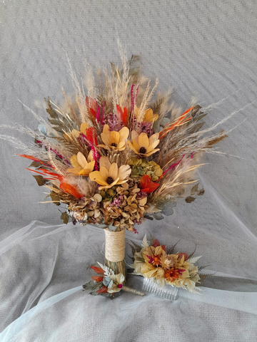 Kit Buquê de Noiva e Pente Buquês Flores e Plumas
